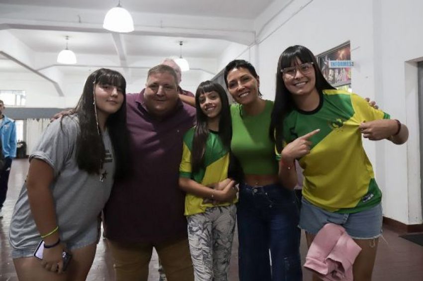 Mayra entregó materiales a instituciones nucleadas en la Unión Nacional de Clubes de Barrio