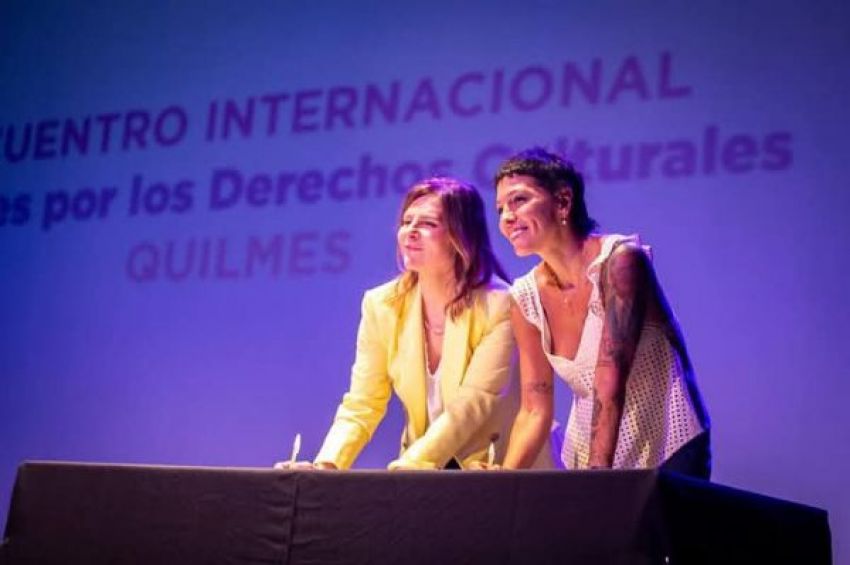 Mayra participó de la primera jornada del encuentro internacional «Ciudades por los Derechos Culturales»