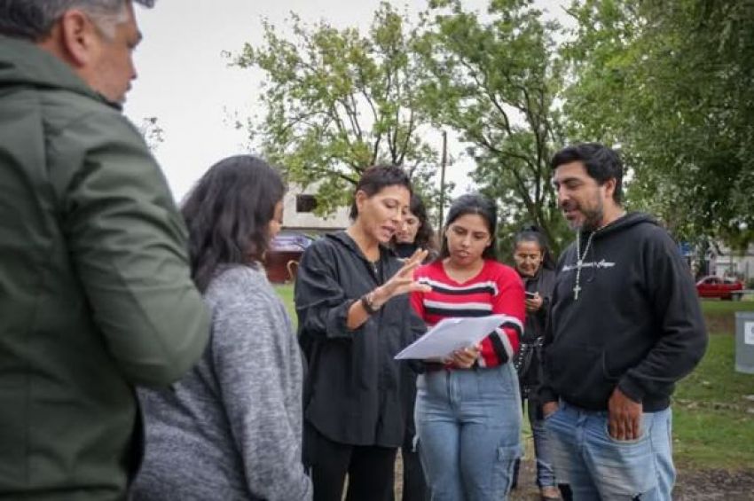 Mayra anunció la renovación de la Plaza Santo Domingo y supervisó un operativo de limpieza