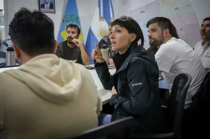 Mayra encabezó una reunión para coordinar tareas por el fuerte temporal en Quilmes