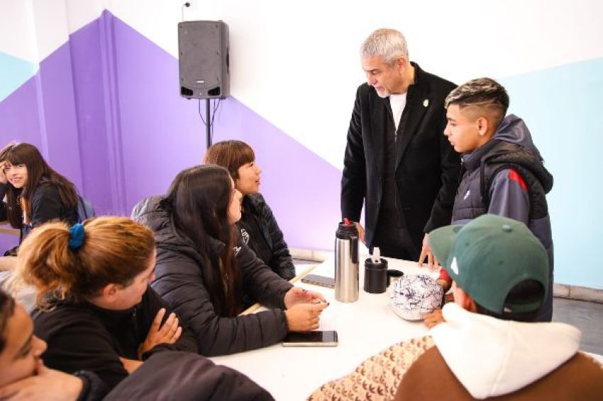 Ferraresi presentó nuevas obras para la Escuela Secundaria N°27