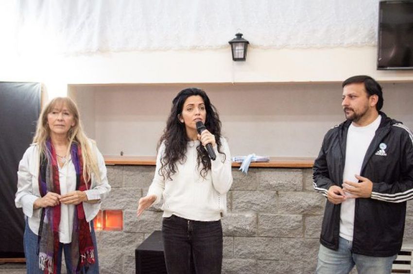 Entregaron 5 mil firmas de apoyo al proyecto para restituir los medicamentos gratuitos a jubilados