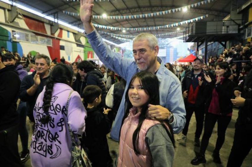 Ferraresi participó de una Fiesta Patria Popular en el Parque La Estación