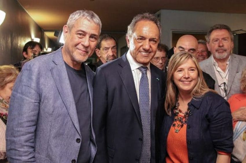 Ferraresi acompañó a Daniel Scioli en la presentación de su nuevo libro