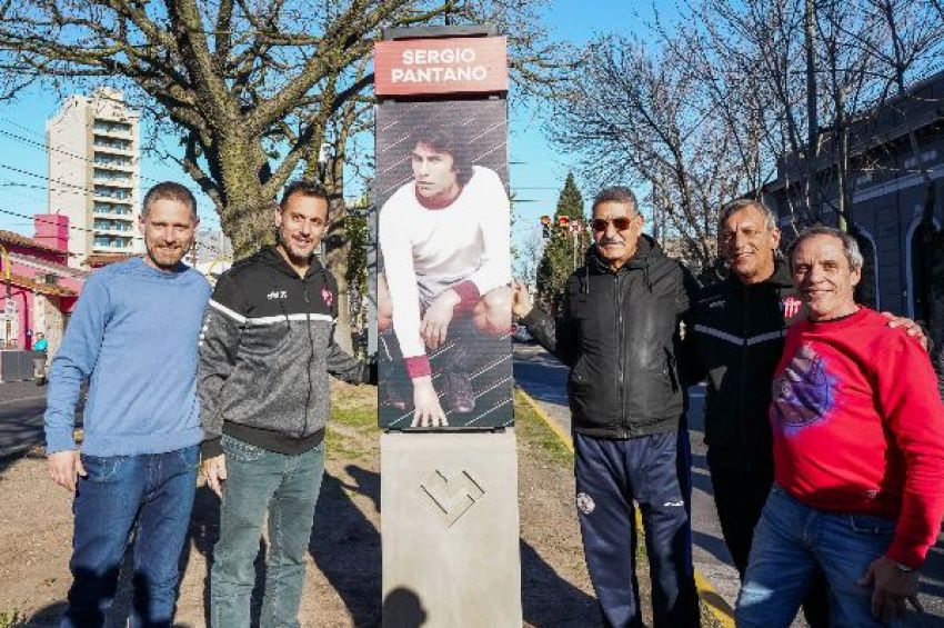 Julián Álvarez y Leandro Decuzzi inauguraron el Boulevard Rosales con el Paseo de los Ídolos del Club Atlético Talleres