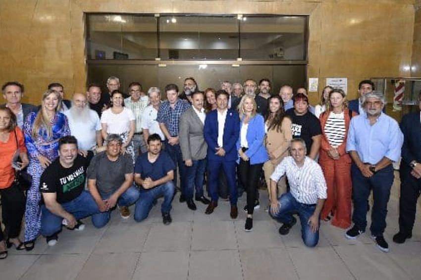 Kicillof se reunió con gobernadores, intendentes, dirigentes sociales y sindicalistas