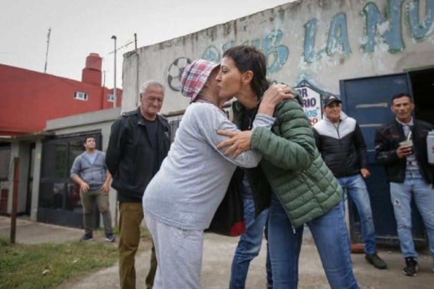 Mayra supervisó una nueva jornada de limpieza en Ezpeleta