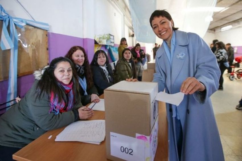 Mayra participó de la votación para designar al JIM N°6 de Bernal Oeste