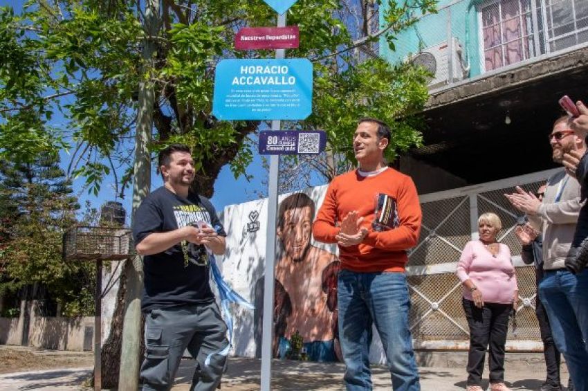 Julián Álvarez inauguró el Circuito Histórico y Turístico de Lanús, con un homenaje a Horacio Accavallo