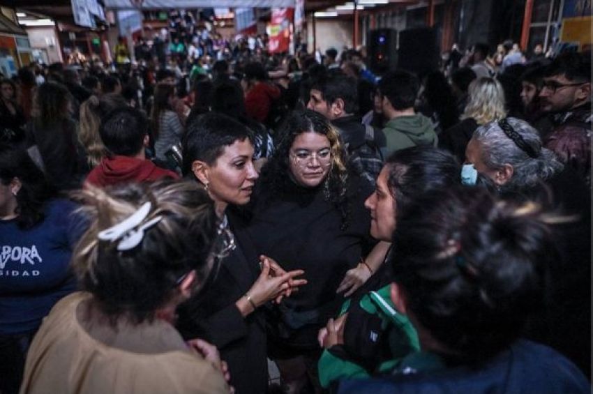 Mayra Mendoza responsabiliza a Milei por la violencia en la UNQ: «La política de odio que implementa es inaceptable»