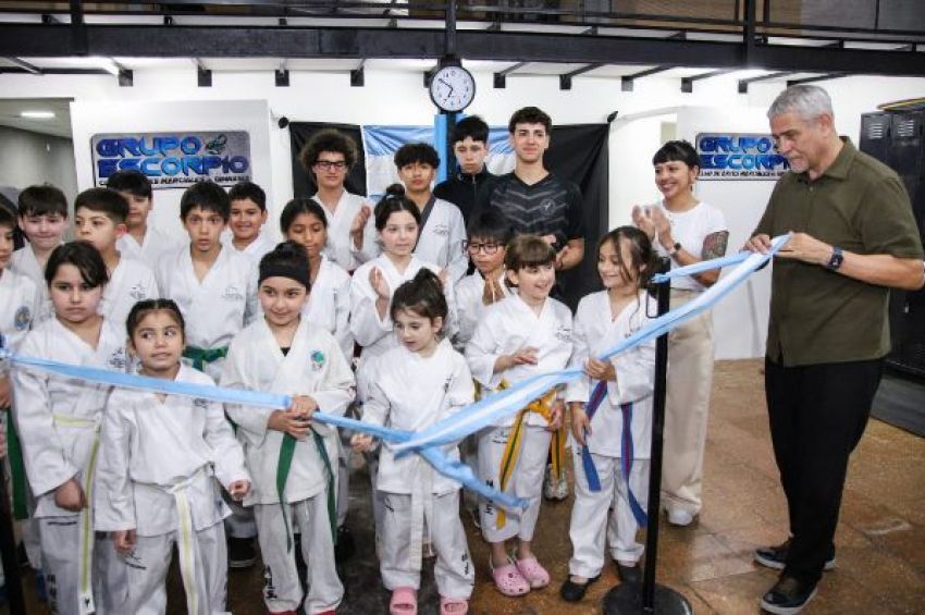Ferraresi inauguró nuevas obras para el Club Amor y Progreso