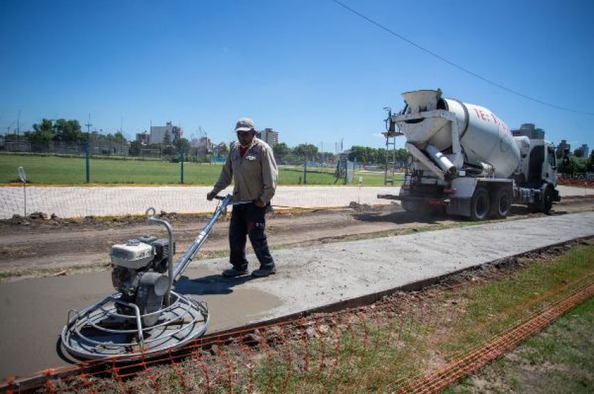 Lanús Gobierno avanza con la nueva senda aeróbica del Parque Central Las Colonias