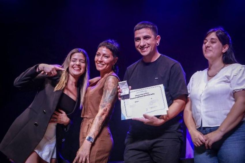 Mayra participó de la entrega de reconocimientos a personalidades destacadas y ciudadanos ilustres